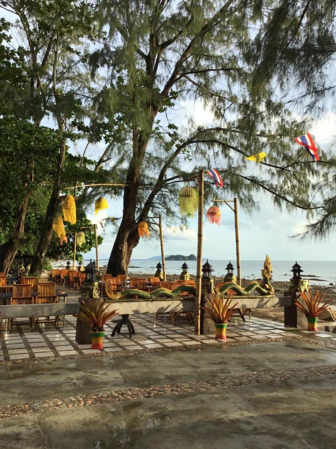 Andaman Beach Resort Koh Jum Dış mekan fotoğraf