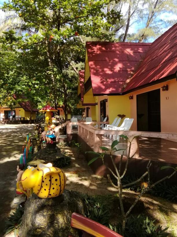 Andaman Beach Resort Koh Jum Dış mekan fotoğraf