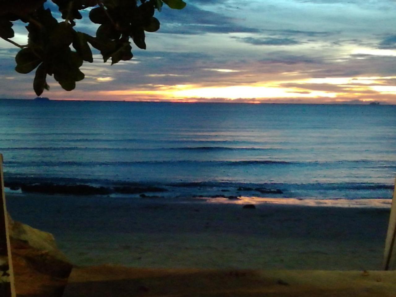 Andaman Beach Resort Koh Jum Dış mekan fotoğraf