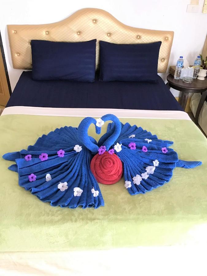Andaman Beach Resort Koh Jum Dış mekan fotoğraf