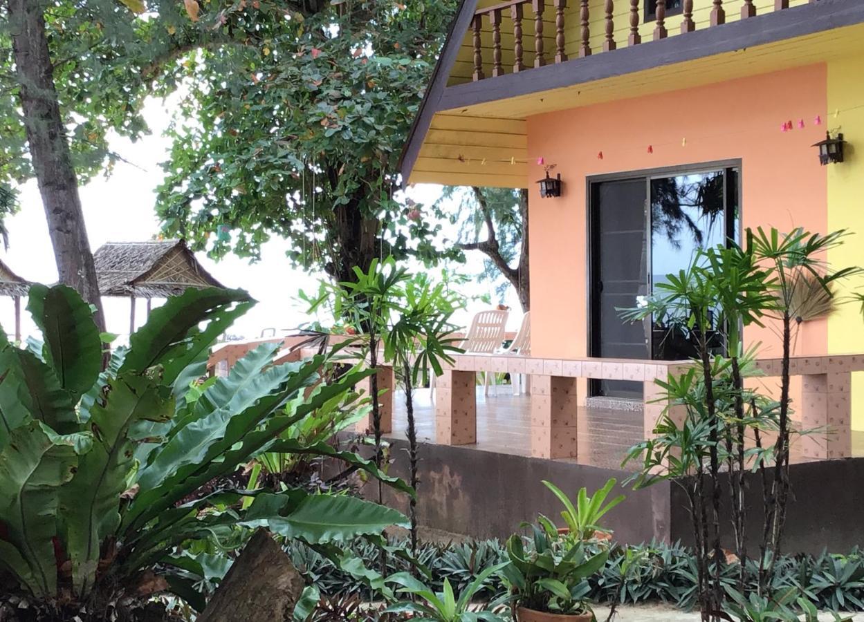 Andaman Beach Resort Koh Jum Dış mekan fotoğraf
